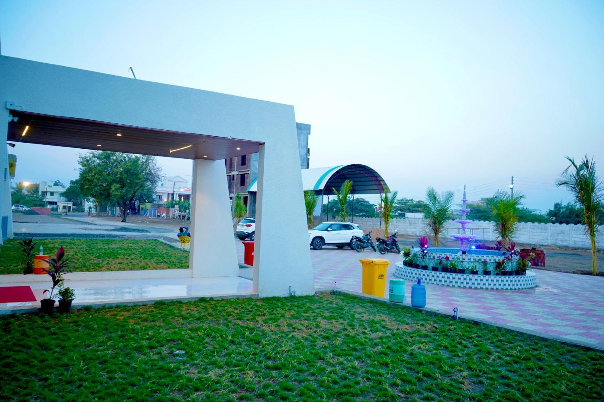 Hotel Madhuban Aurangābād Extérieur photo