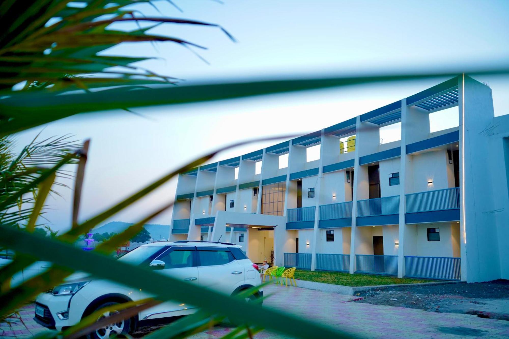 Hotel Madhuban Aurangābād Extérieur photo